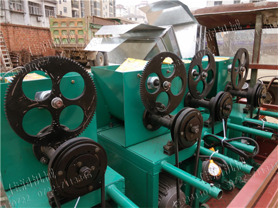 電磁離合裝袋機 平菇裝袋機 香菇裝袋機 料筒