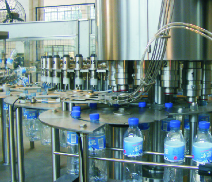 廣州巨隆包裝 PE瓶小瓶水 飲料灌裝機 灌裝、洗瓶、旋蓋一體機