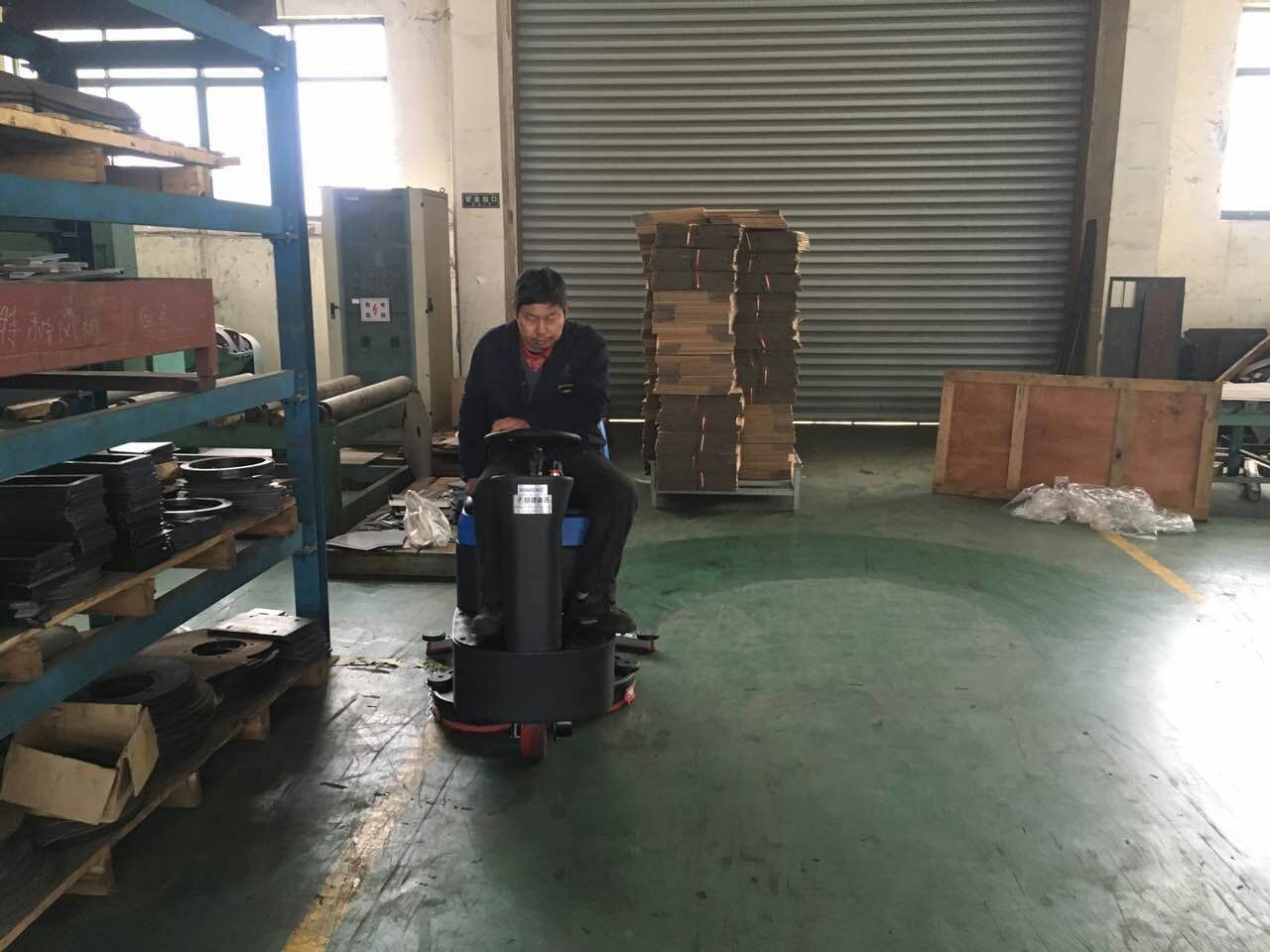 機(jī)械制造業(yè)工廠地面怎么清洗