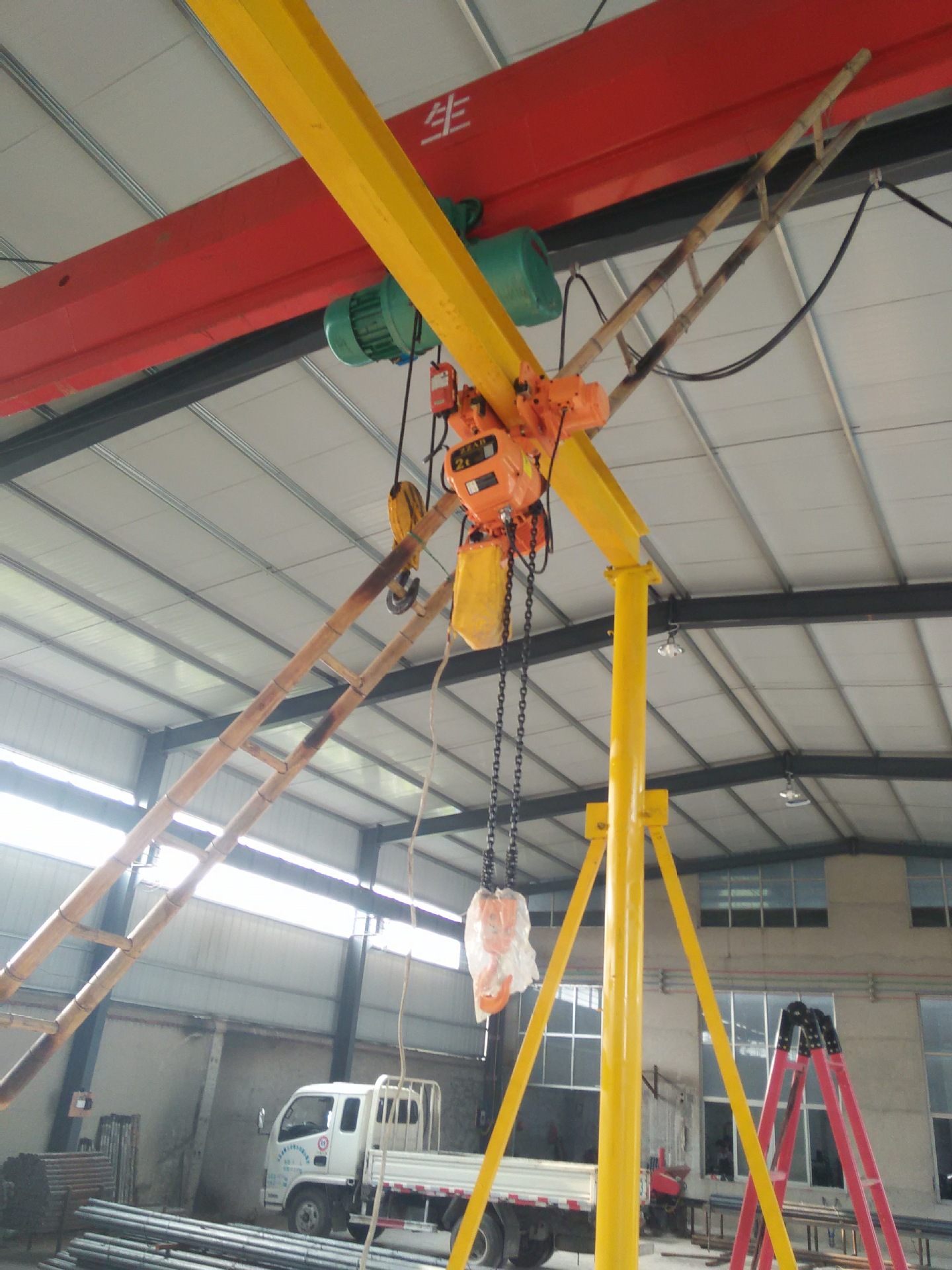 手推龍門架 廠家直銷0.5-10T手推式輕型龍門架，手推式輕型龍門架，手推龍門架批發(fā)
