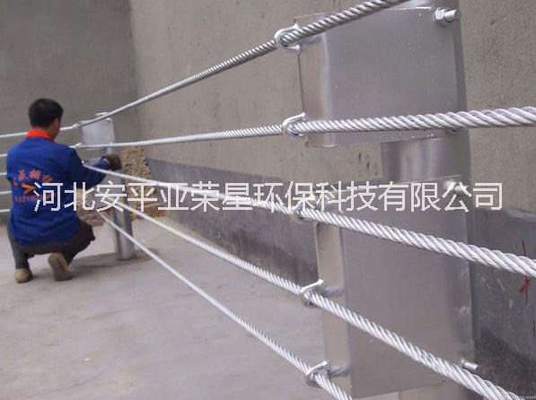 5索高速纜索護欄  供應(yīng)5索高速公路纜索護欄_價格_用途_廠家直銷