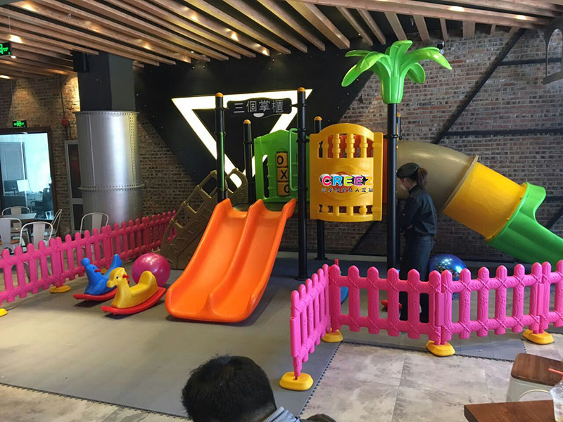 兒童主題滑梯 兒童主題廠家 室內(nèi)外大型組合滑梯