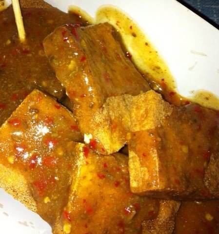 哪里有臭豆腐培訓班，臭豆腐小吃賺錢嗎，臭豆腐鹵水怎么做怎么賣