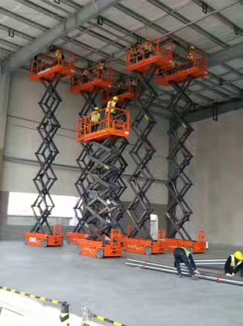 廠家直銷常規(guī)移動(dòng)式升降機(jī)高空作業(yè)平臺(tái)車云梯升降貨梯設(shè)備 常規(guī)移動(dòng)自行走式升降機(jī)直銷