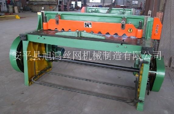 分條機(jī) 河北安平絲網(wǎng)分條機(jī) 金屬絲網(wǎng)分條機(jī)廠家 數(shù)控分條機(jī)價(jià)格 安平數(shù)控分條機(jī)廠家