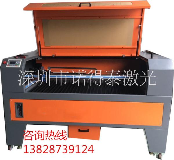 深圳松崗小型激光切割機皮革布料激光切割機