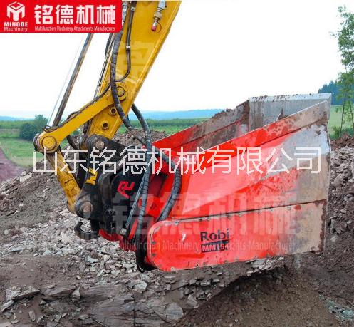 河北 供應 挖掘機多功能破碎篩 Robi  廠家供應 混合破碎篩