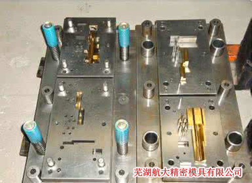 蕪湖五金模具100*200*60