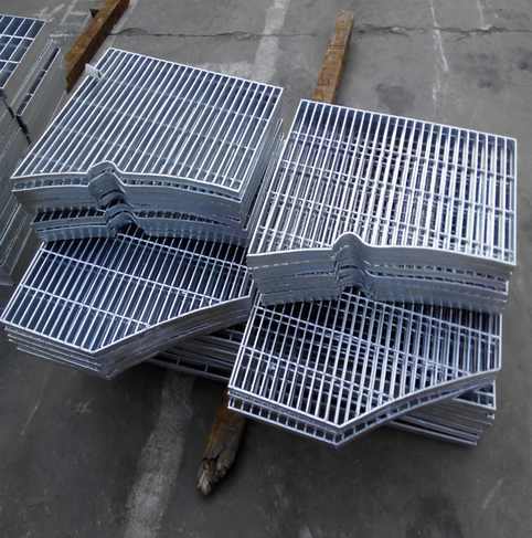 廠(chǎng)家供應(yīng)熱鍍鋅鋼格柵板 插接鋼格板 壓焊格柵板 抗腐蝕不生銹