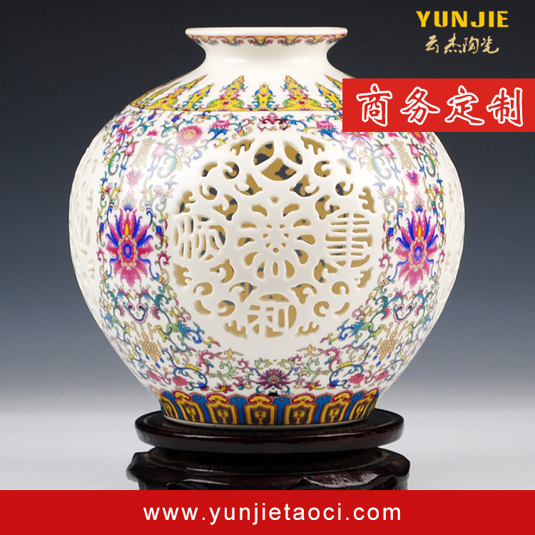 供應(yīng)景德鎮(zhèn)陶瓷花瓶    居家辦公室擺設(shè)大小花瓶送禮品