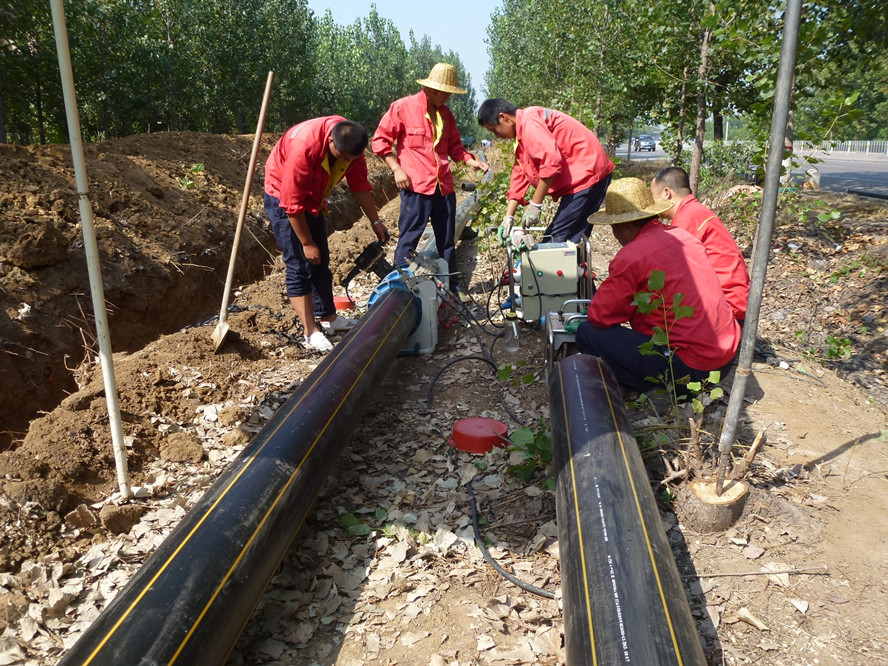 pe100級全新料生產(chǎn)pe燃氣管-國家標(biāo)準(zhǔn)-保檢測-質(zhì)量高-耐老化-山東文遠環(huán)?？萍脊煞萦邢薰?pe燃氣管