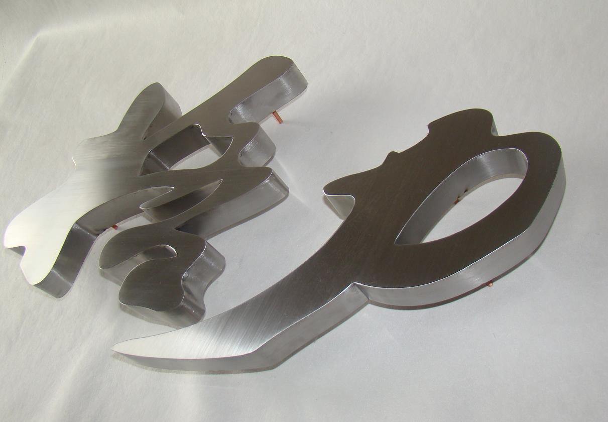 南京球面鈦金字制作  專業(yè)制作工藝球面鈦金字廠家