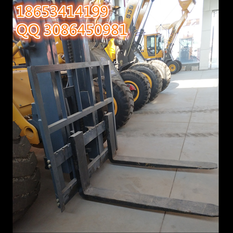 5噸濕陸兩用越野叉車裝載機(jī)中首重工裝載設(shè)備生產(chǎn)供貨czx