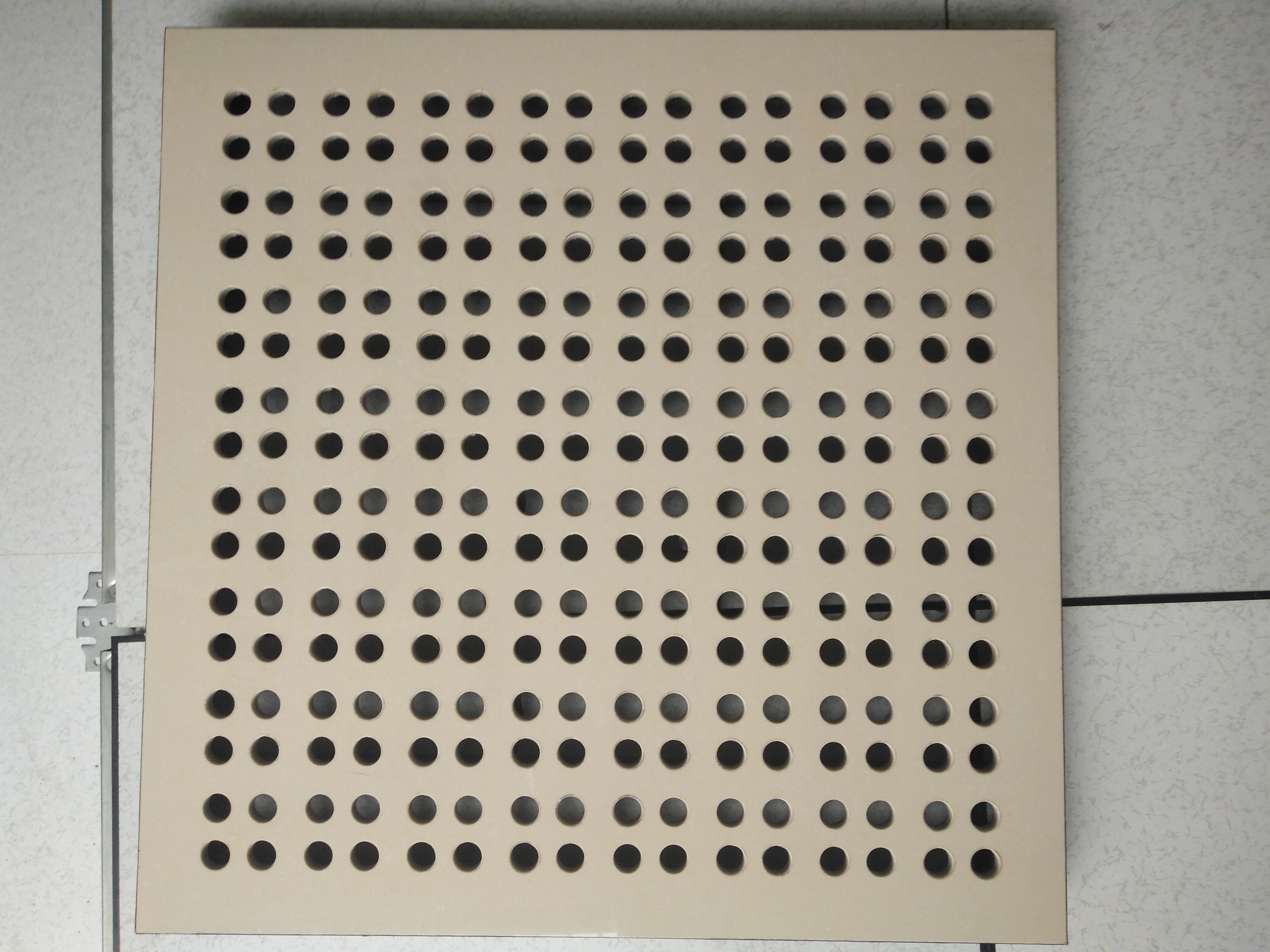 美露全鋼陶瓷防靜電通風(fēng)地板|通風(fēng)地板|防靜電地板廠(chǎng)家直銷(xiāo)|架空地板|德國(guó)美露|13728893630聯(lián)系免費(fèi)拿樣板