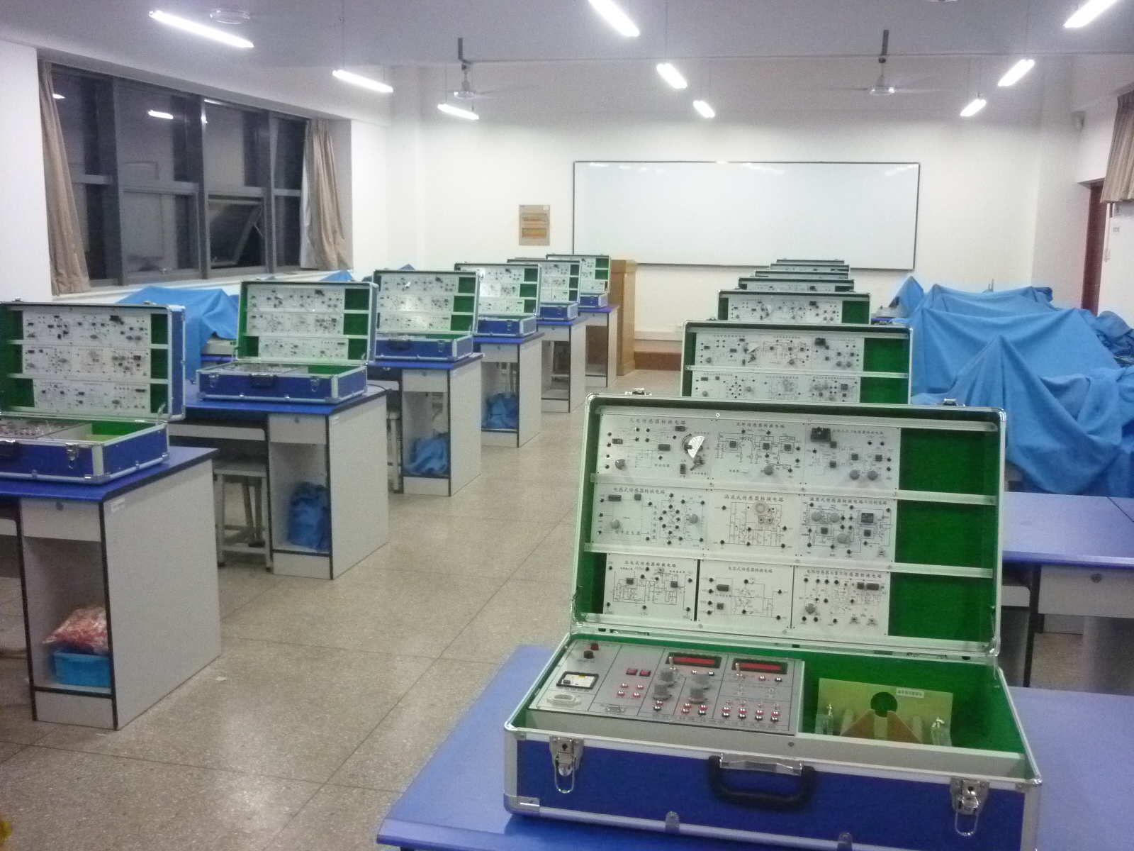 浙江XY-086傳感器實(shí)驗(yàn)箱