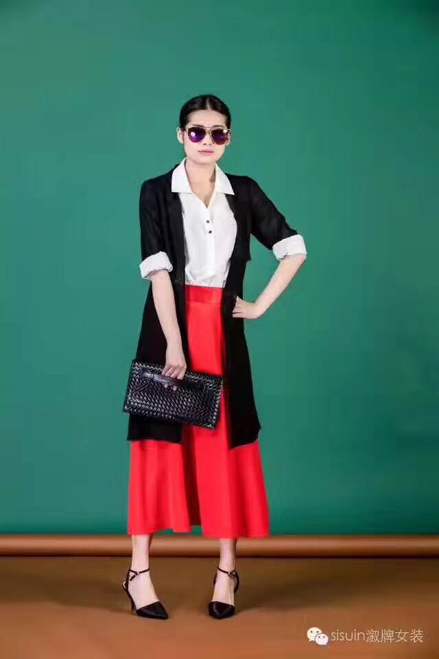 《溆》新款冬裝品牌折扣女裝尾貨批發(fā) 述忘 歐時力 伊維特 伊袖 惠景媛