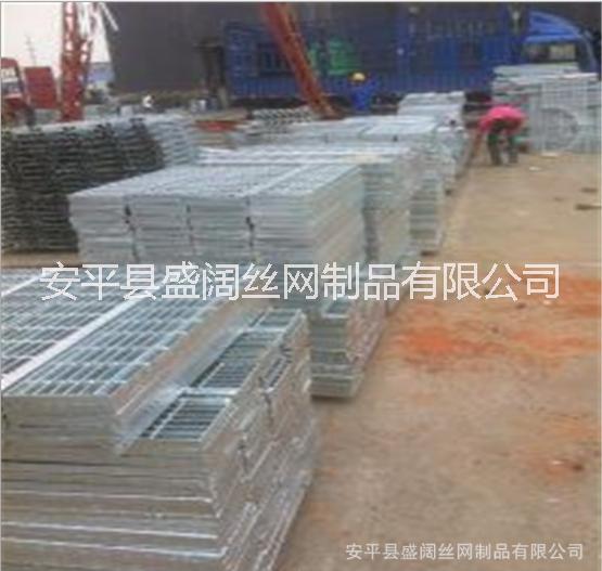 現(xiàn)貨供應(yīng)圓形鋼格柵板 優(yōu)質(zhì)圓形鋼格柵板 高質(zhì)量圓形鋼格柵板