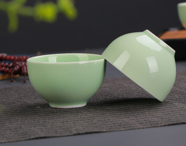 七頭鯉魚青瓷 七頭鯉魚青瓷茶具套裝 茶具套裝廠家 茶具套裝供應(yīng)商 茶具套裝批發(fā)