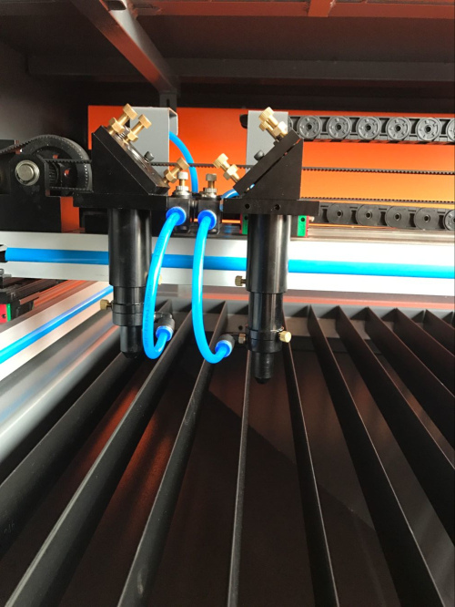 深圳小型激光切割機(jī)_小型激光切割