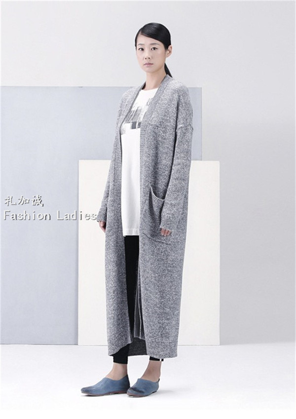 布景品牌折扣女裝加盟店找廣州明浩品牌庫(kù)存女裝批發(fā)