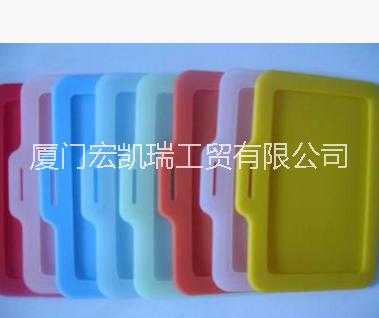 硅膠卡套廠家批發(fā) 硅膠卡套 名片、熱銷 *保護套 批發(fā)報價