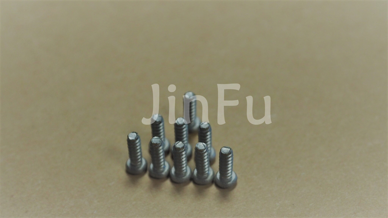 上海廠家直銷十字槽圓頭平尾自攻螺釘 圓頭平尾自攻螺釘M2.6*8