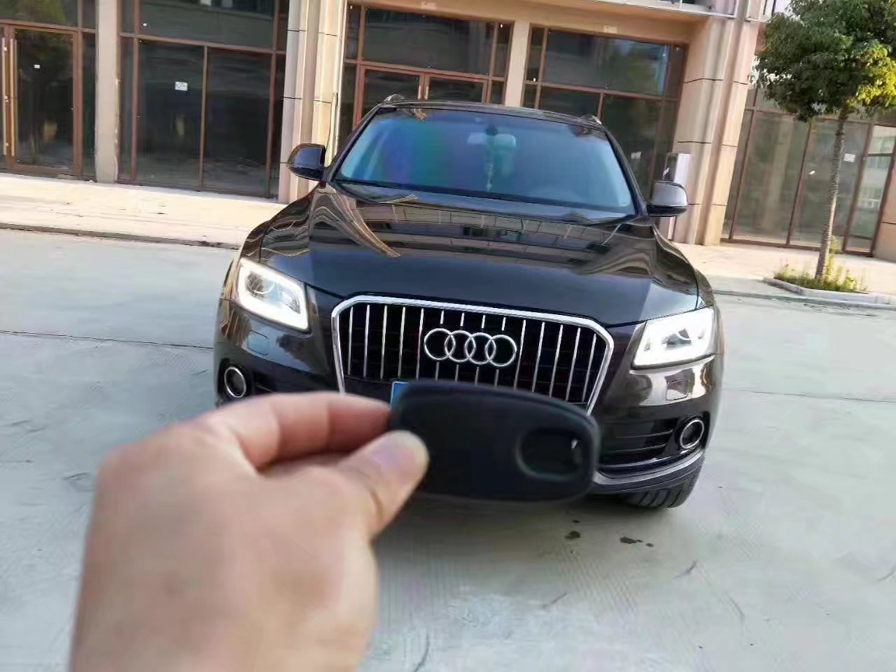 襄陽締誠名車華仔抵押車奧迪Q5@締誠華仔抵押車@正規(guī)抵押車報(bào)價
