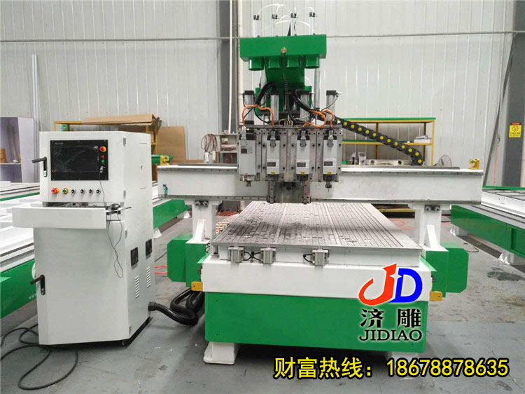 四工序木工雕刻機(jī)1325 自動換刀數(shù)控開料機(jī)全屋定制家具櫥柜衣柜開料機(jī)