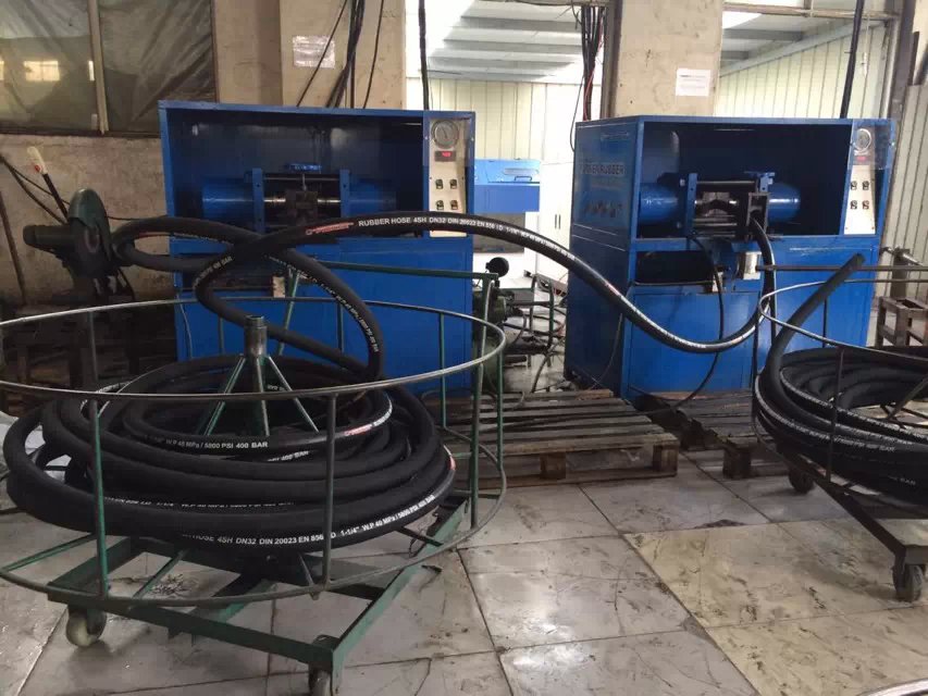 派克四層纏繞鋼絲膠管 質(zhì)優(yōu)價廉