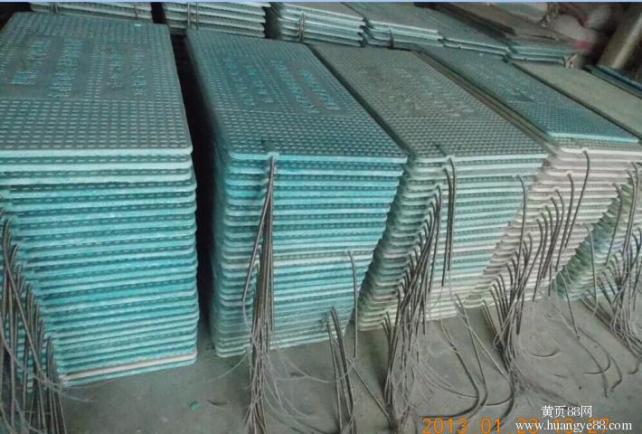 利祥農(nóng)牧供應仔養(yǎng)豬設備仔豬電熱板 仔豬電熱板廠家直銷