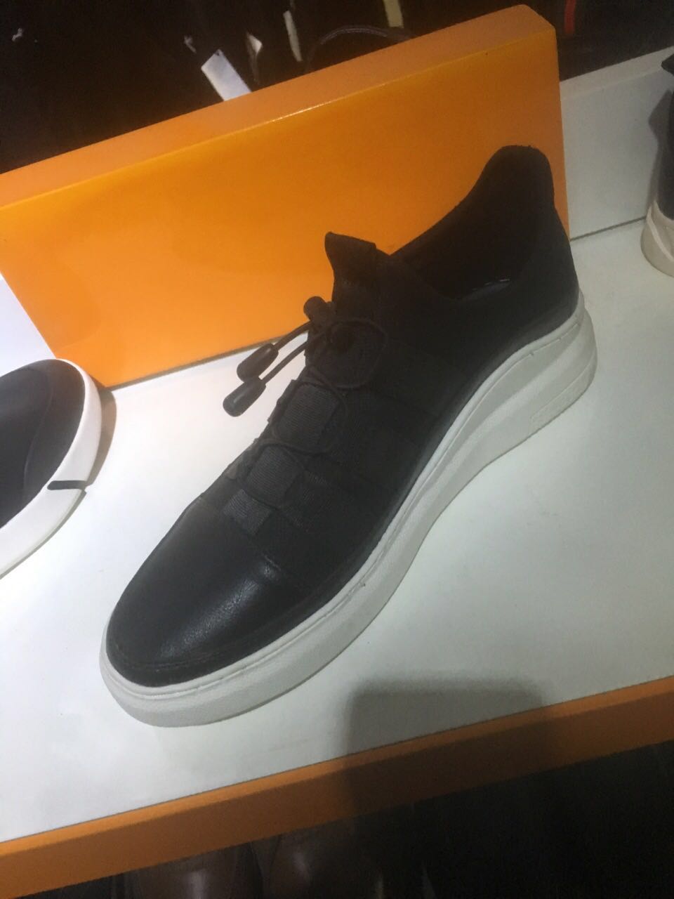 安徽省男士皮鞋供應(yīng)銷售