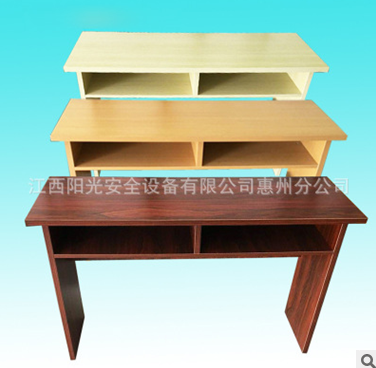 古典中式學(xué)生課桌椅 電商培訓(xùn)就業(yè)桌供應(yīng)商 電商培訓(xùn)就業(yè)桌批發(fā) 電商培訓(xùn)就業(yè)桌廠家