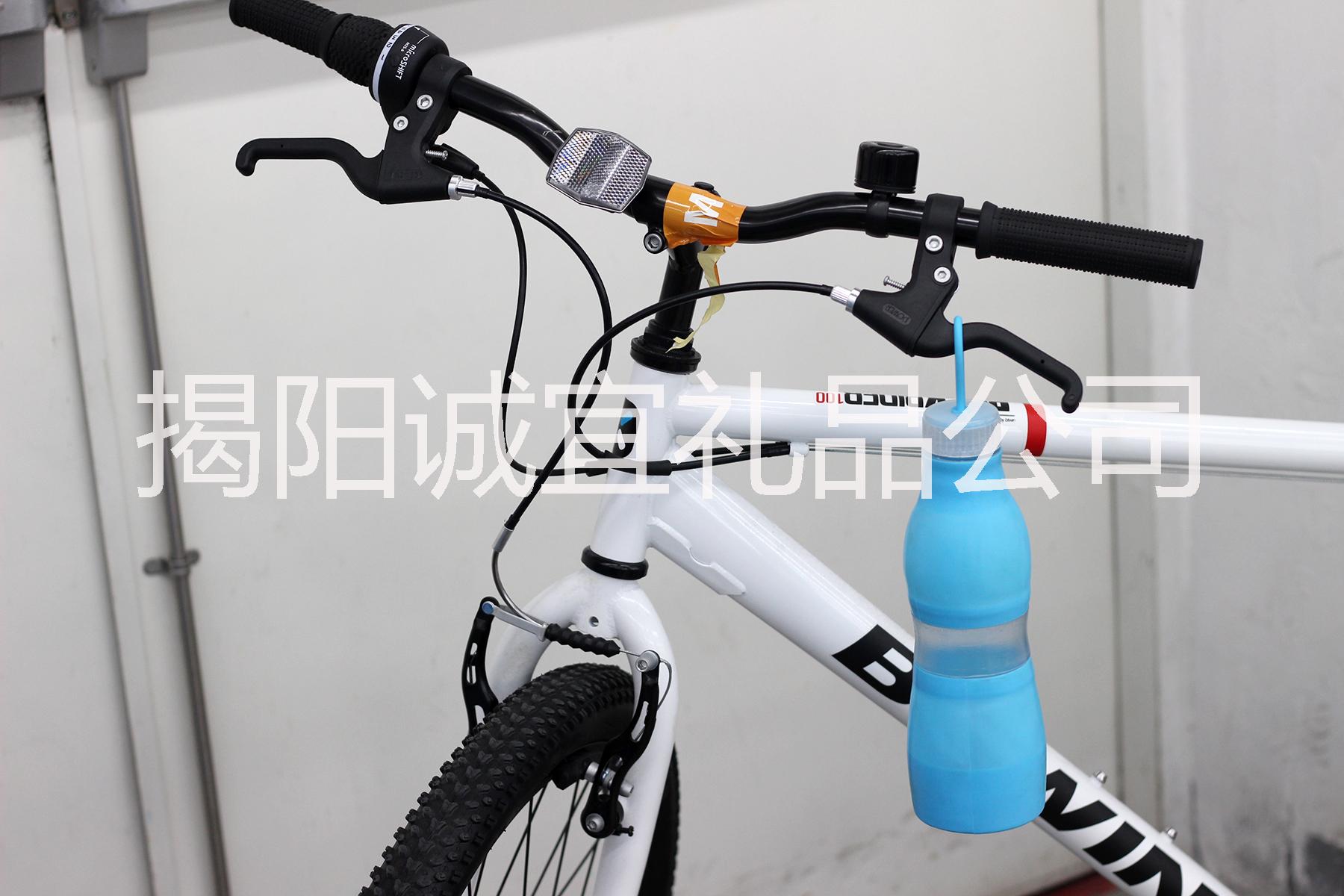 運動水杯