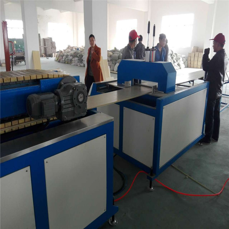 PVC集成墻板生產(chǎn)線 快裝墻板