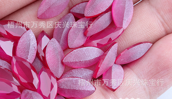 優(yōu)質(zhì)紅寶石 紅剛玉材料批發(fā)紅剛玉大量現(xiàn)貨配貨紅寶石