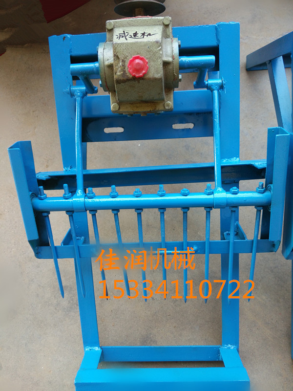 木耳棒打孔機(jī) 刺孔通氧機(jī)廠家 香菇菌棒打孔機(jī) 通氧機(jī) 刺孔打孔機(jī)