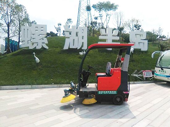 供應陜西普森環(huán)衛(wèi)中小型工廠掃地車 甘肅普森電動掃地車環(huán)衛(wèi)車廠家