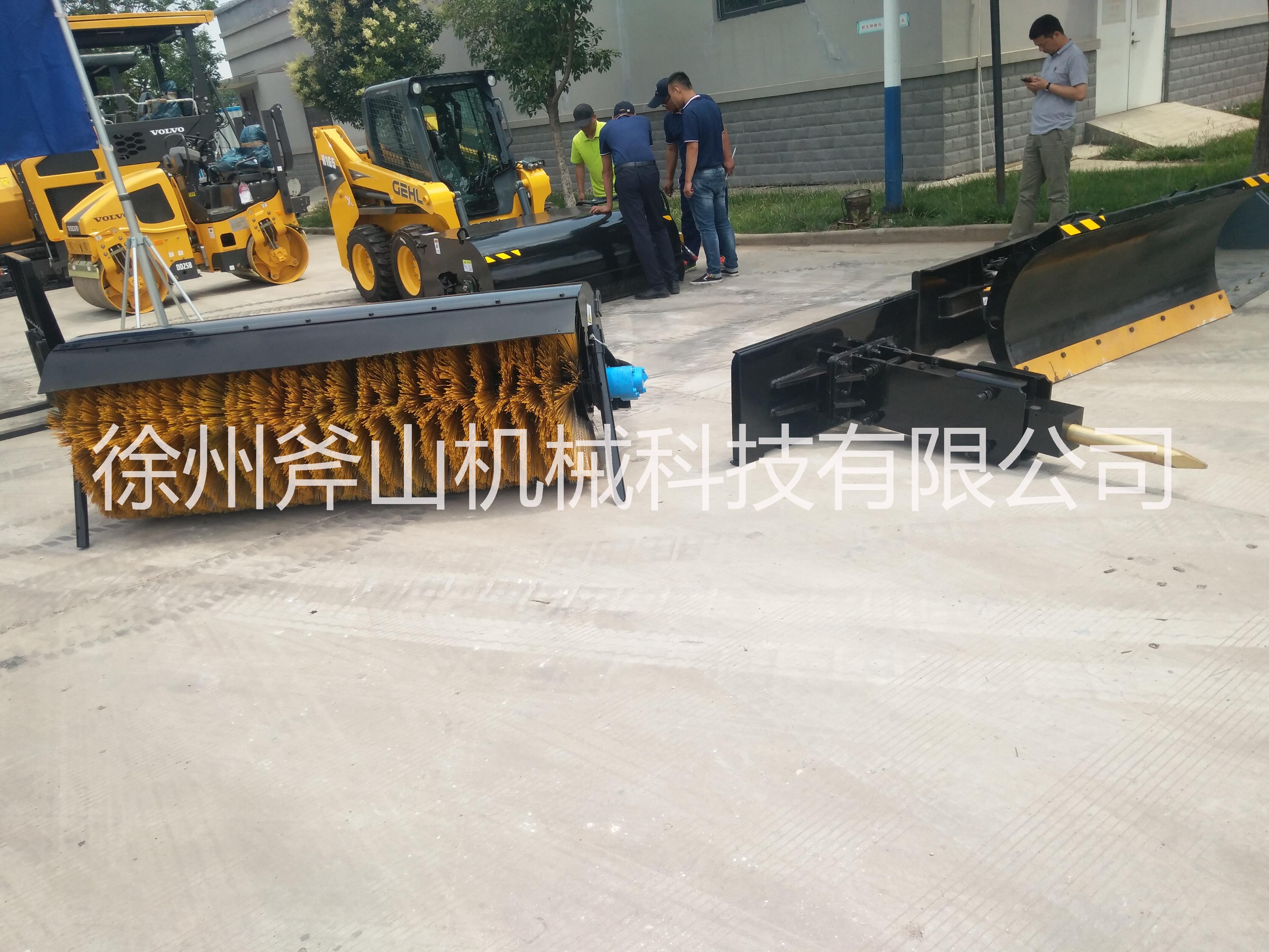 供應(yīng)山貓滑銑刨器