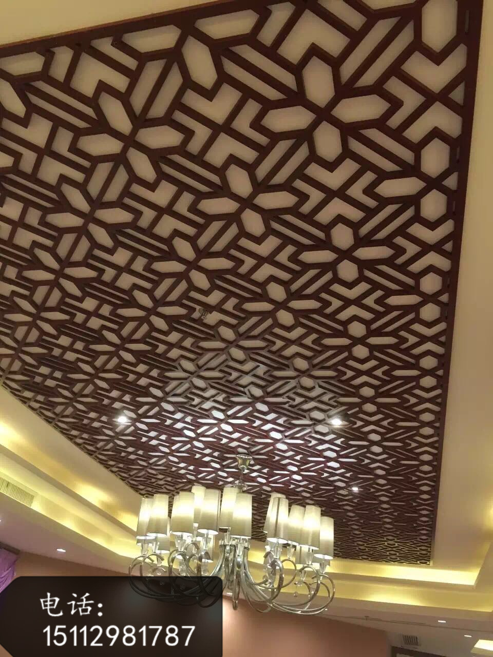 四川雙鏡面紅古銅不銹鋼屏風(fēng)定做裝飾效果優(yōu)雅不凡