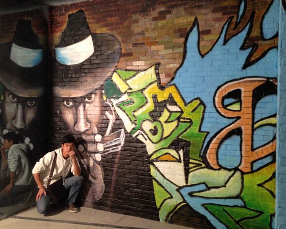 供應(yīng)深圳彩繪。彩繪公司。彩繪價格