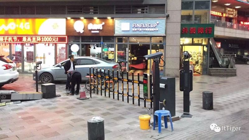 優(yōu)質(zhì)車牌識(shí)別收費(fèi)系統(tǒng)_車牌識(shí)啟誠供應(yīng)