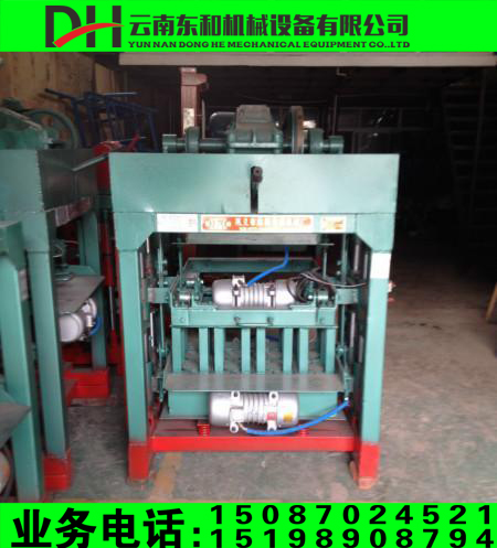 供應(yīng)云南昆明4-25磚機(jī)云南磚機(jī)一臺(tái)也是批發(fā)價(jià)
