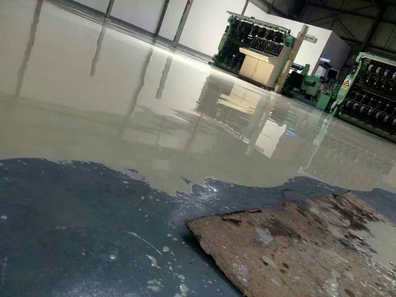 供應(yīng)長春凈化車間無縫防靜電地坪施工