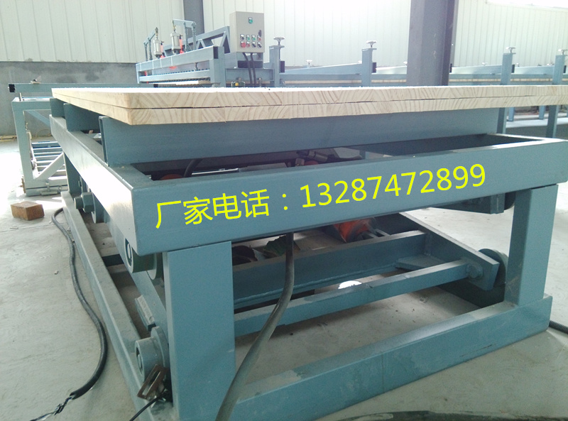 全自動(dòng)冷壓拼板機(jī)、冷壓拼板機(jī)廠家、液壓拼板機(jī)、板材自動(dòng)化生產(chǎn)線