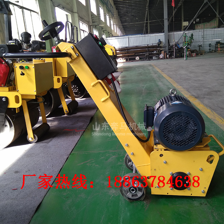 廠家直銷路面機(jī)械小型銑刨機(jī) 路面拉毛銑刨機(jī)