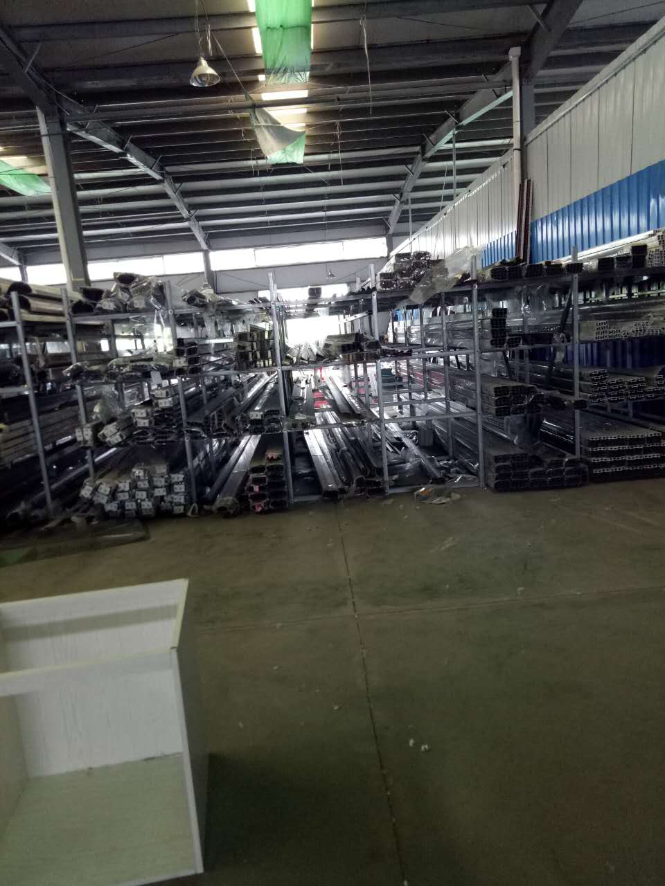 鋁合金門(mén)窗批發(fā)