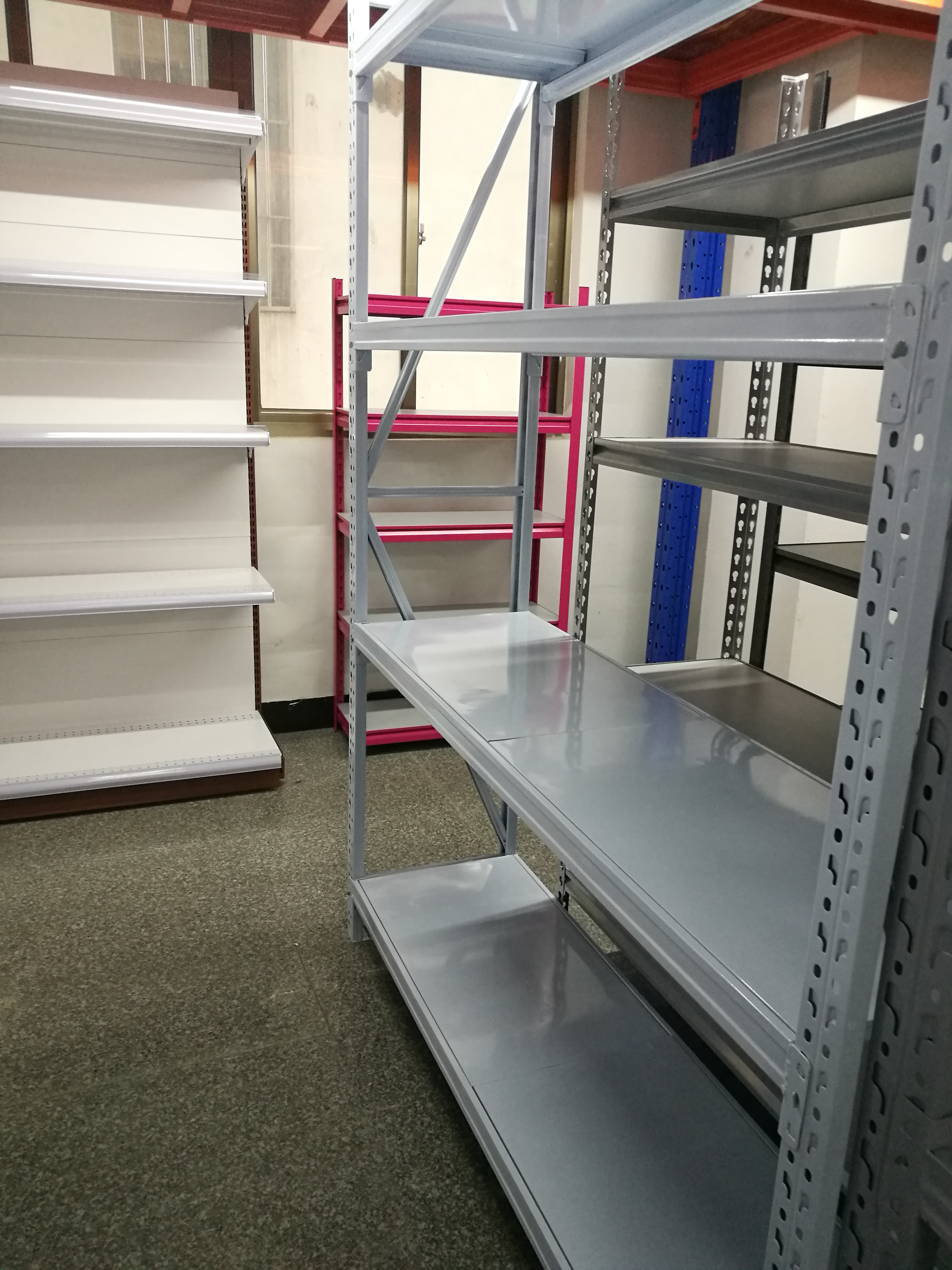 倉儲貨架 哪里有五金店倉儲貨架福建倉儲貨架廠家廣東倉儲貨架廠家