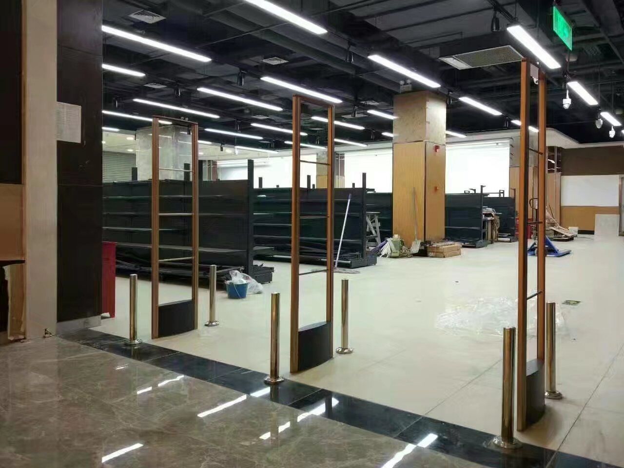 優(yōu)衣庫服裝店防盜器 服裝品牌店防盜器廠家