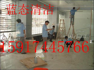 天河區(qū)元崗專業(yè)清沙發(fā)*公司電話熱線15917445766陳小姐