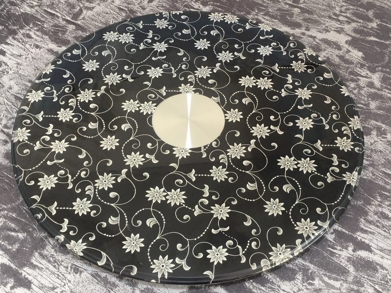 翔美惠玻璃制品公司夾絲夾網(wǎng)玻璃